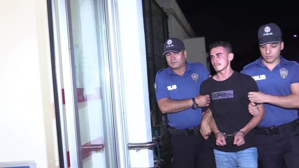 116 suçtan aranan şahıs adliye önünde gezerken yakalandı