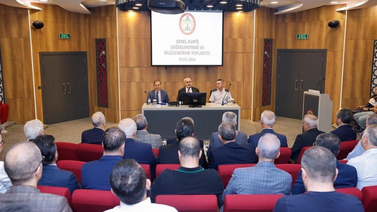Adana Valisi Köşger: "Adana'da suç oranları yüzde 60 düştü"
