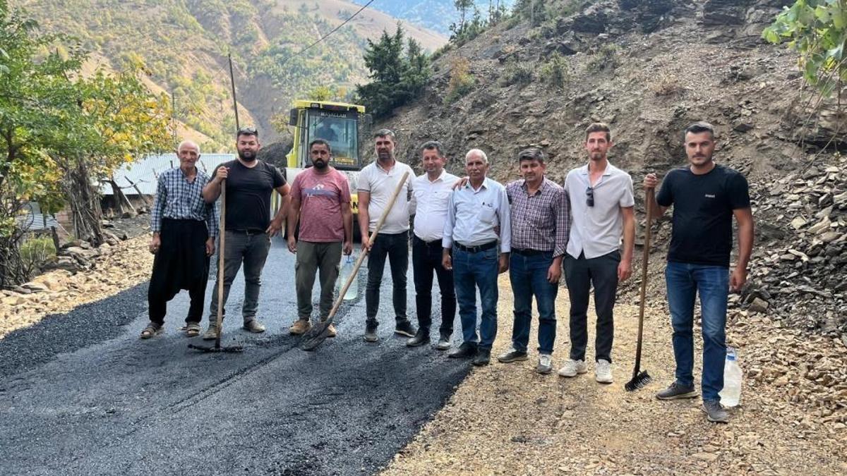 Feke Belediye Başkanı yol sözünü tuttu, mahalleli büyük sevinç yaşadı