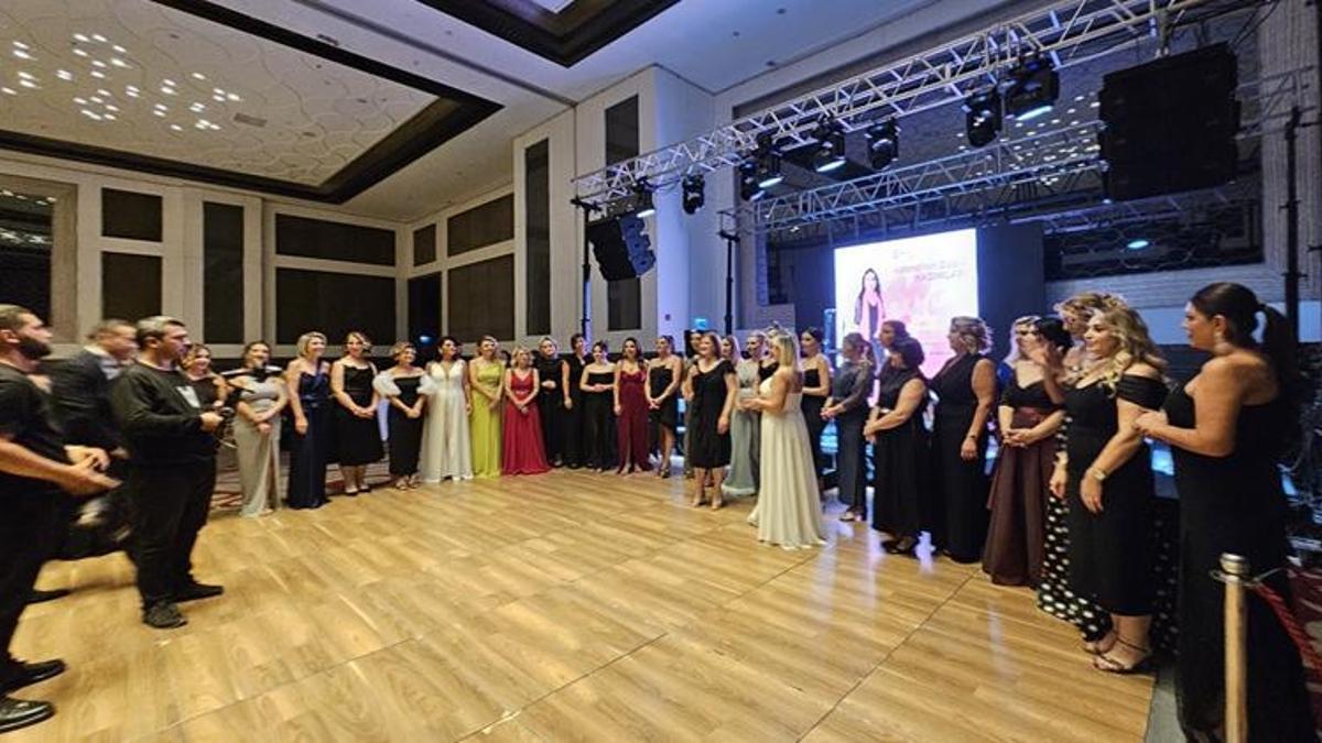 Adana'da 33 Kadın belgeselinin galası yapıldı