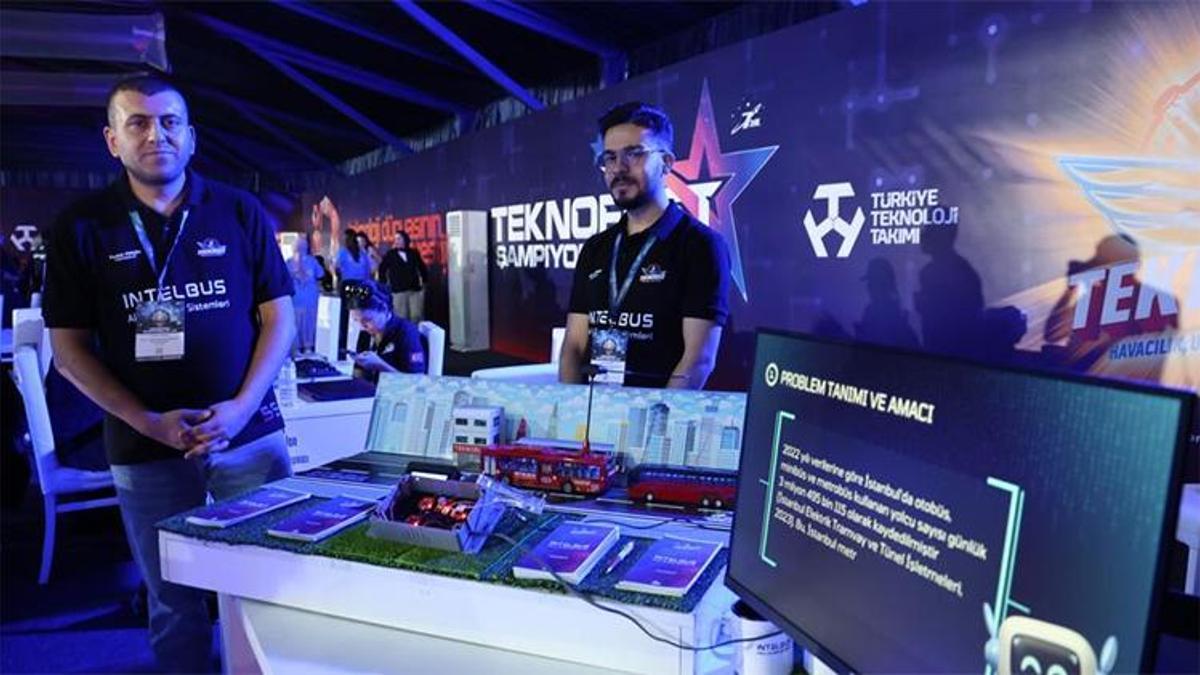 Şampiyonlar TEKNOFEST'te otobüslerin kara kutusunu oluşturdu