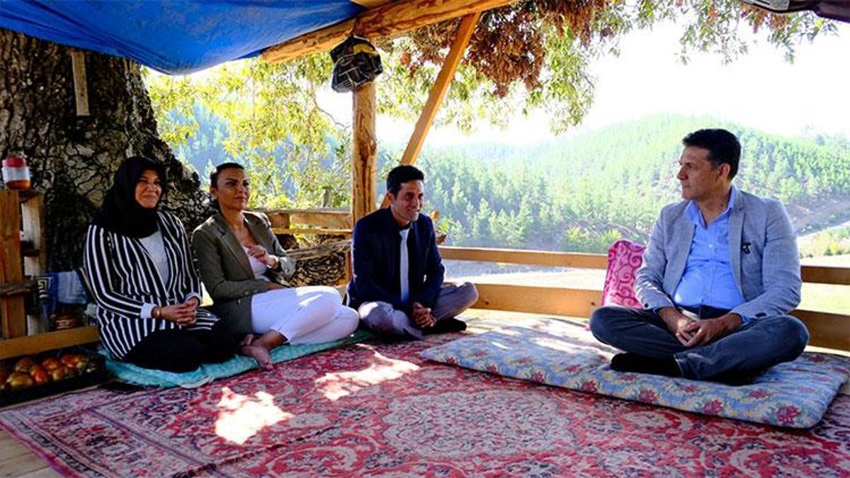 Adanalı köylüler sorunlarını bu kez sazlı sözlü anlattı