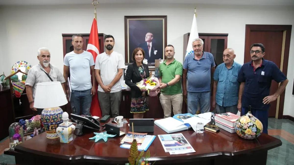 Adana'da seyyar satıcı işgaline düzenleme geliyor!