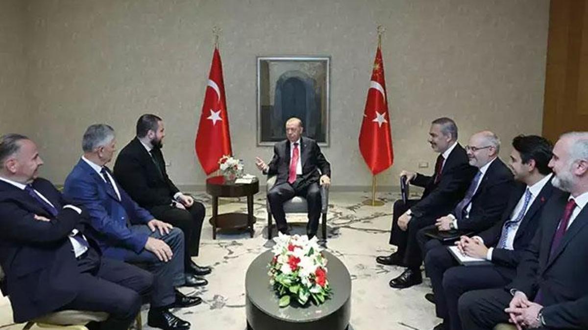 Cumhurbaşkanı Erdoğan, Sırbistan'da Sancak bölgesinin liderleriyle bir araya geldi