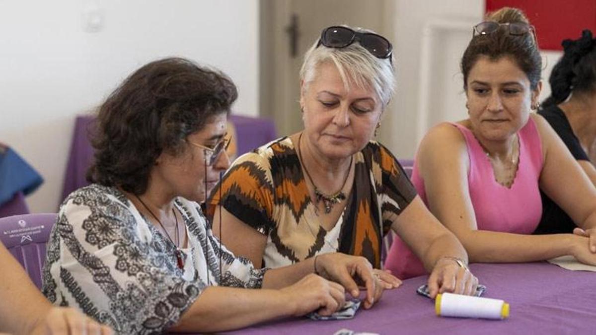 Mersin'de kursiyerler 'Dokuma Sergisi' açtı! Büyük ilgi gördü