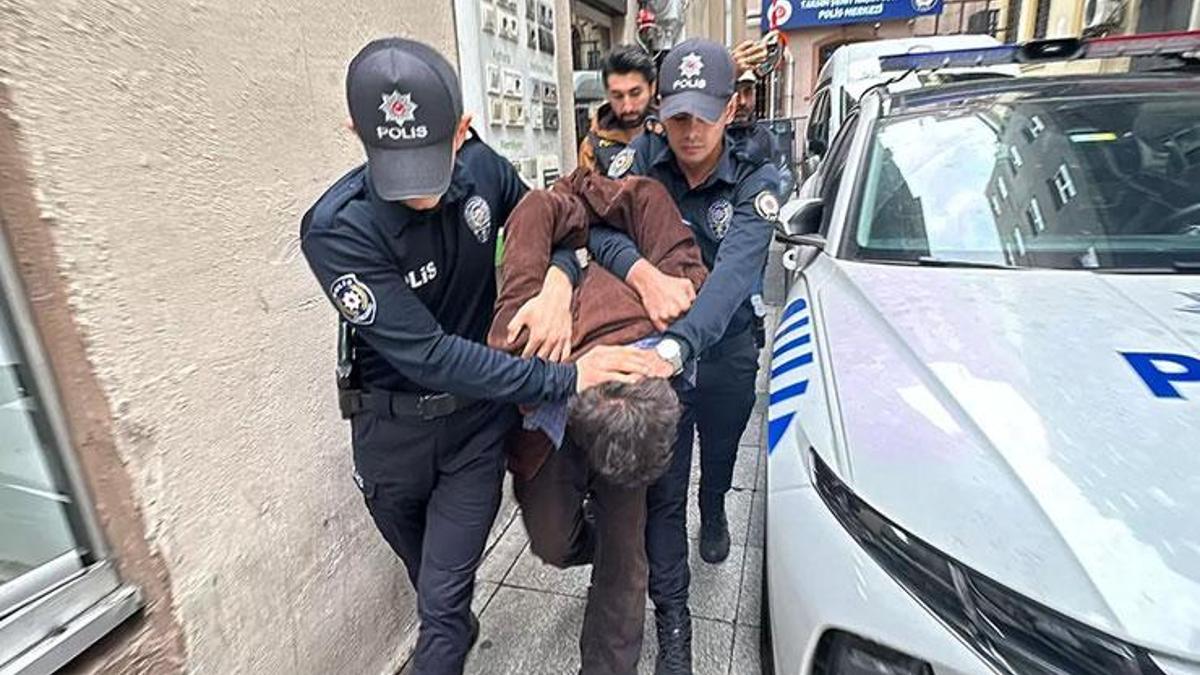 İstiklal Caddesi'nde polise bıçakla saldıran şüpheli tutuklandı