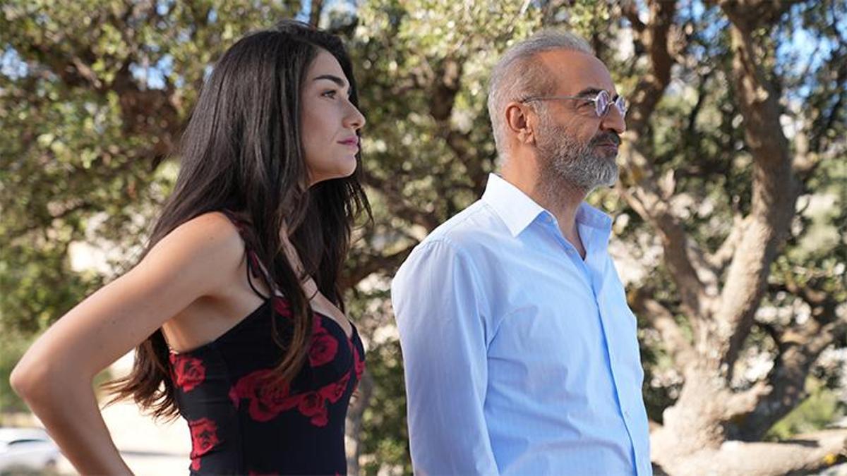 Dilber Azem’e şarkıyla seslendi: Deme düşmem ocağına geleceksin ayağıma
