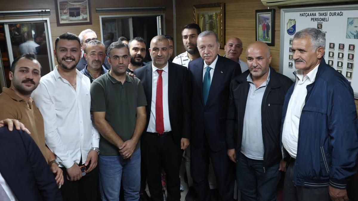 Cumhurbaşkanı Erdoğan, vatandaşlarla sohbet etti