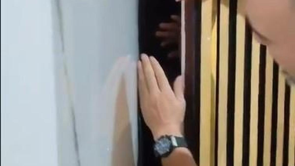 İzmir'de uyuşturucu baskını! Tuvalet görünümü verdiği sığınakta saklandı
