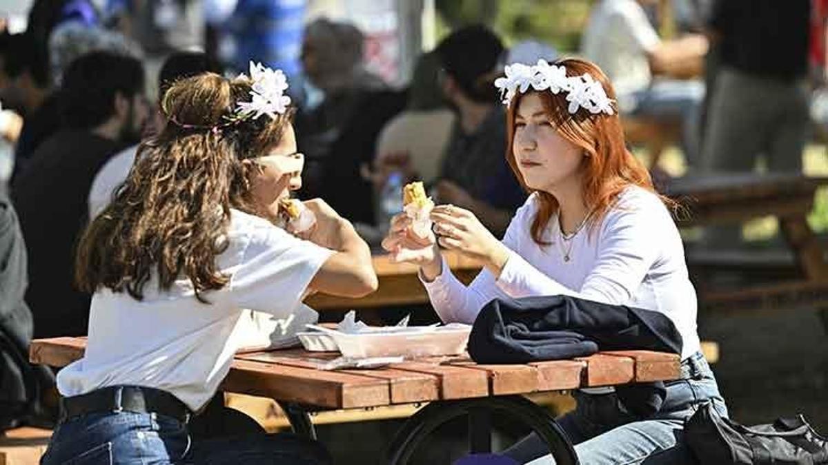 Adana Lezzet Festivali devam ediyor! Etkinliklere yoğun ilgi