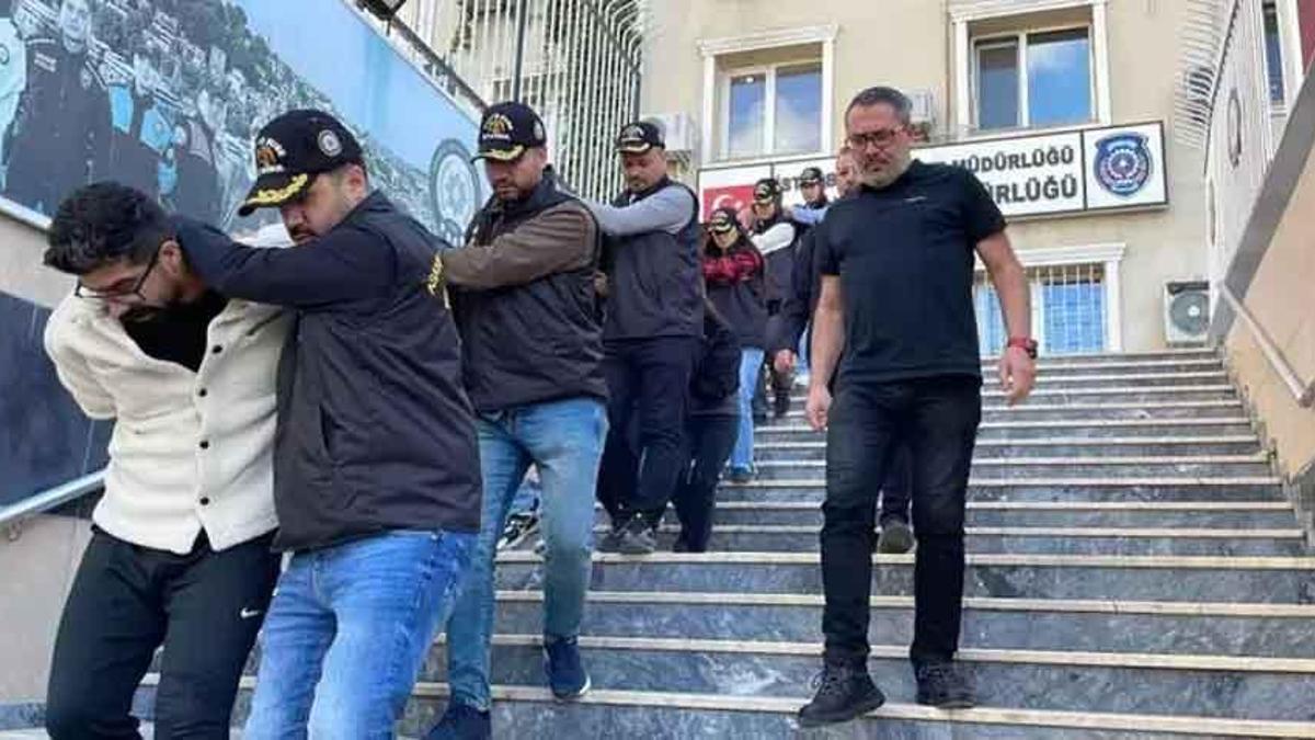 İstanbul'da 700 bin dolarlık sınavsız üniversite vurgunu! 9 şüpheli tutuklandı