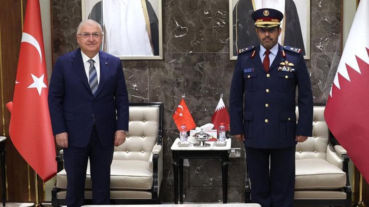 Milli Savunma Bakanı Yaşar Güler, Katar'da görev yapan Türk askerlerini ziyaret etti