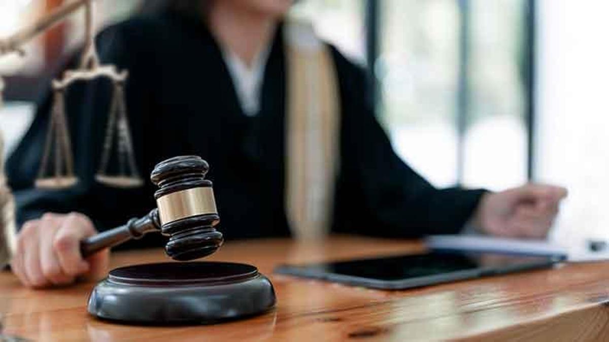 Sık iş değiştirmek boşanmaya götürüyor! Avukatlar uyardı: Eşler tam kusurlu sayılıyor