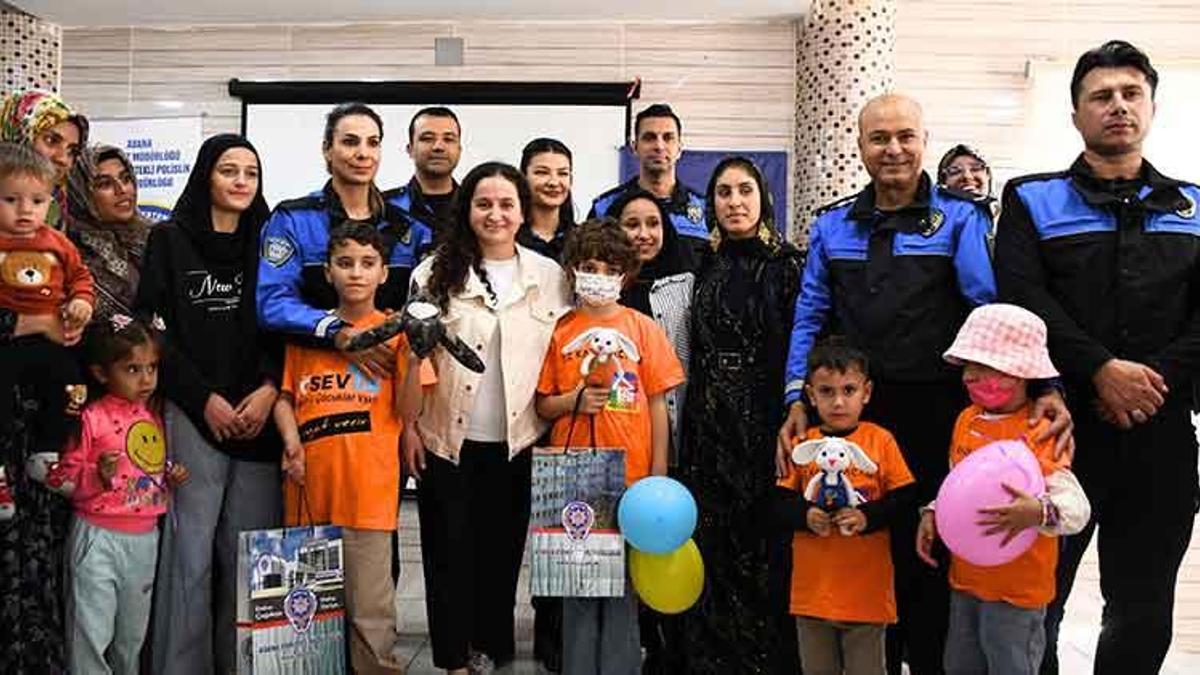Adana'da polisler lösemi hastası çocuklarla bir araya geldi