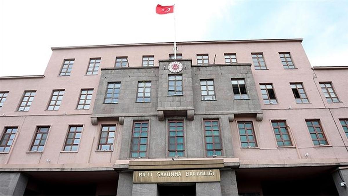 Teğmenlerin kılıçlı yemini! MSB Kaynakları: TSK'nın Atatürk'le ilgili hiçbir sorunu olamaz