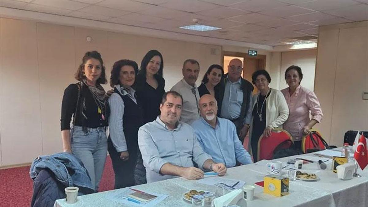 Türkiye'nin çeşitli alzheimer dernekleri Adana'da bir araya geldi
