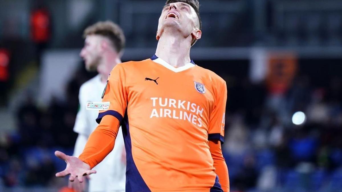 Başakşehir, son dakika golüyle yıkıldı