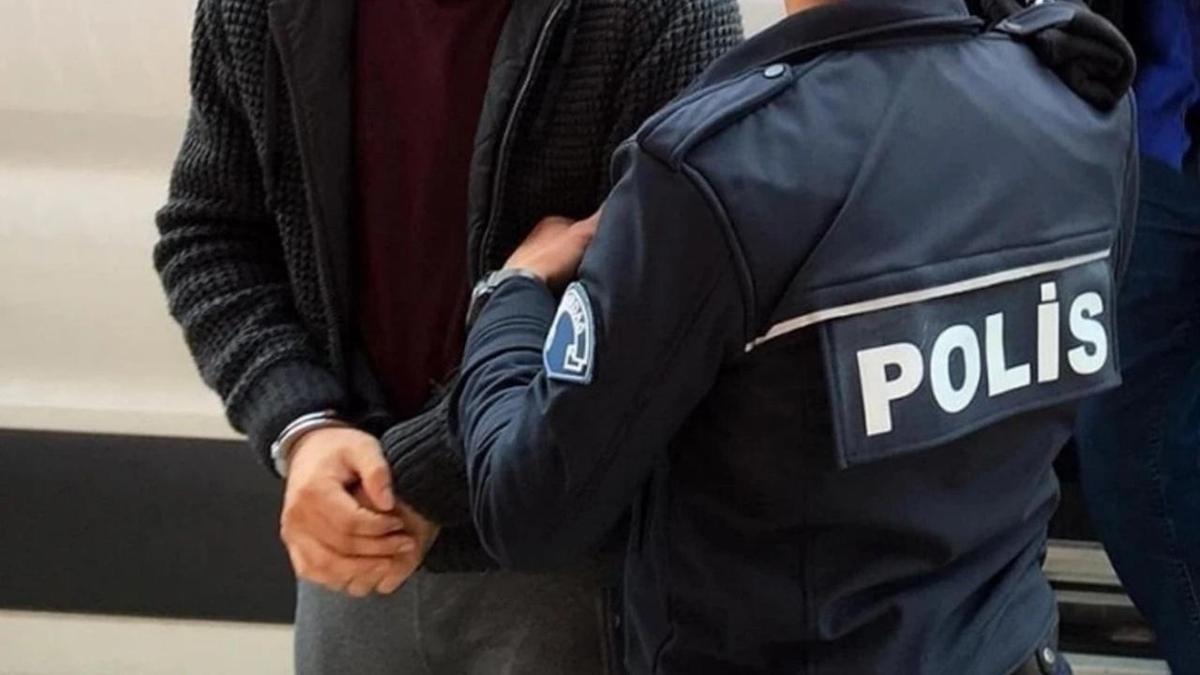 Adana'da evinde uyuşturucu satarken yakalanan sanığa 15 yıl hapis cezası