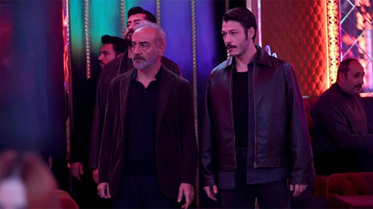 İnci Taneleri'nde heyecan dorukta! Dilber Zahir’i öldürecek mi?