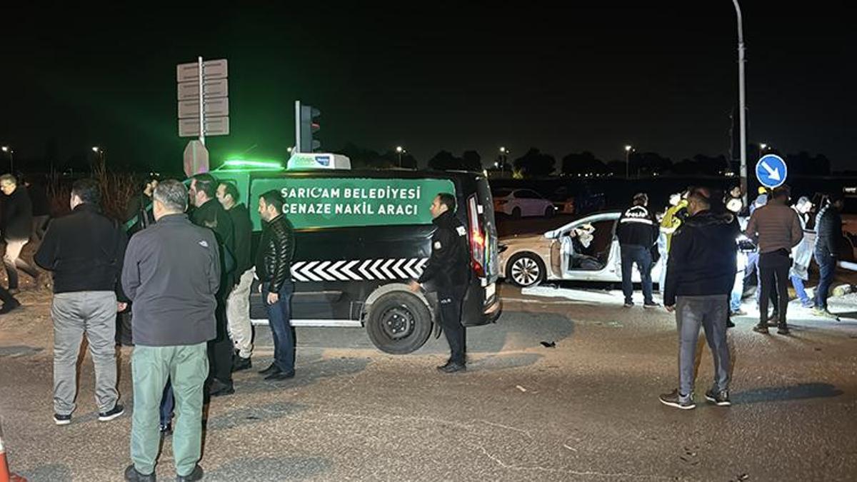 Adana'da uygulama noktasında otomobilin çarptığı polis şehit oldu