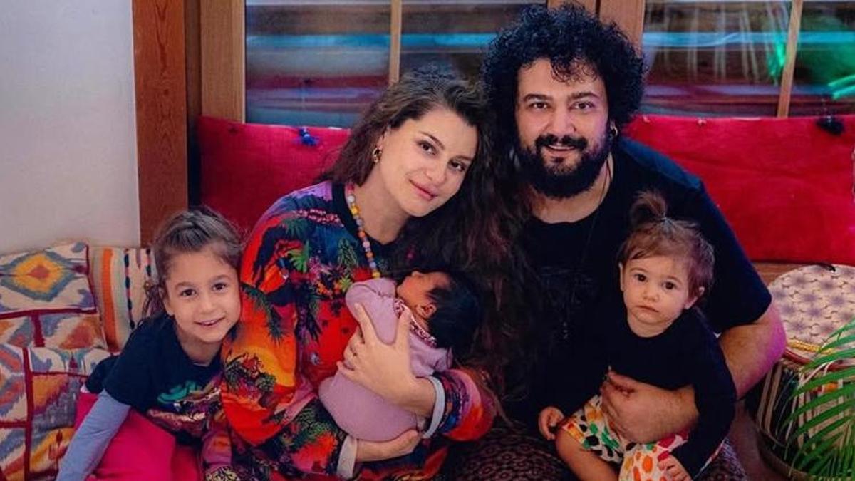 Ünlü şarkıcı Atiye üçüncü kez anne oldu: Dördüncü de olabilir