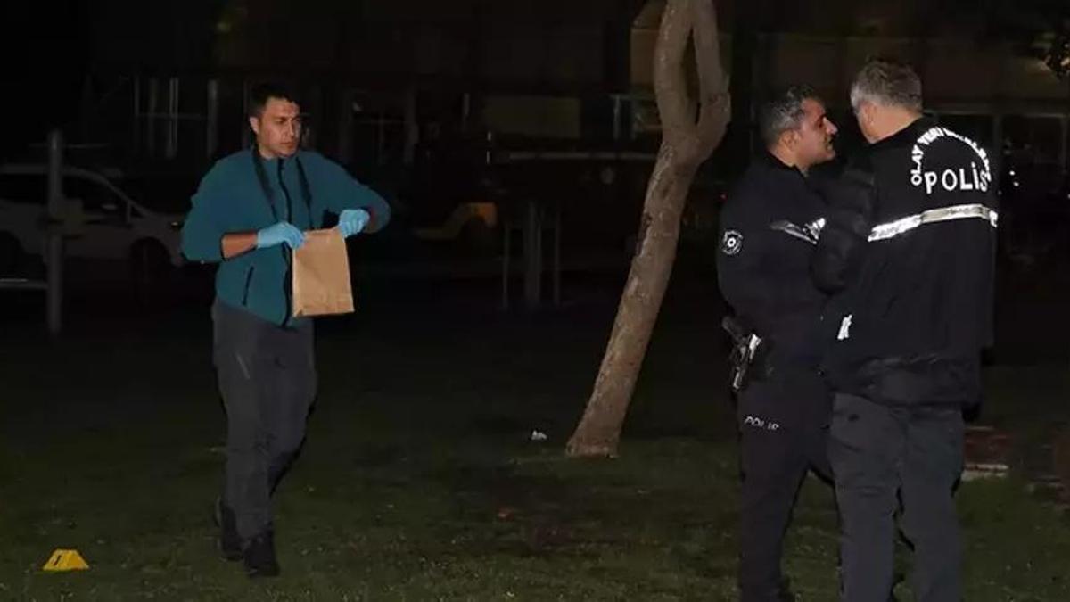 Antalya'da dehşet! 'Yan bakma' tartışmasında kan aktı