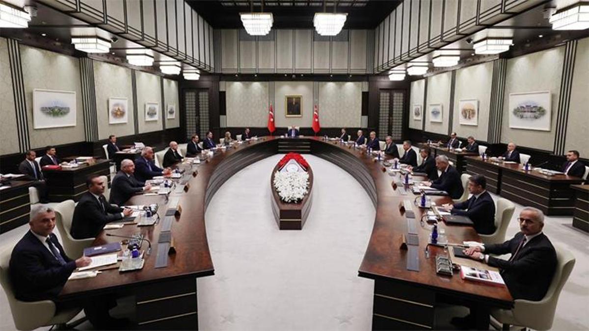 Kabine toplantısı başladı! İşte masadaki konular