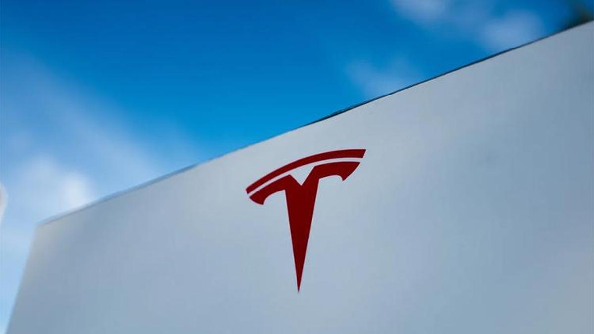 Patron (Elon) çıldırdı: Ucuz Tesla modeli mi geliyor?
