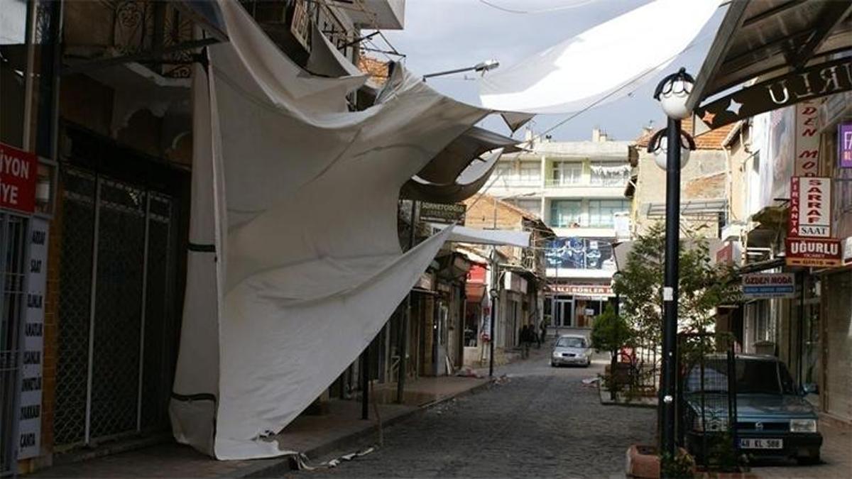 Meteoroloji'den kuvvetli rüzgar ve fırtına uyarısı