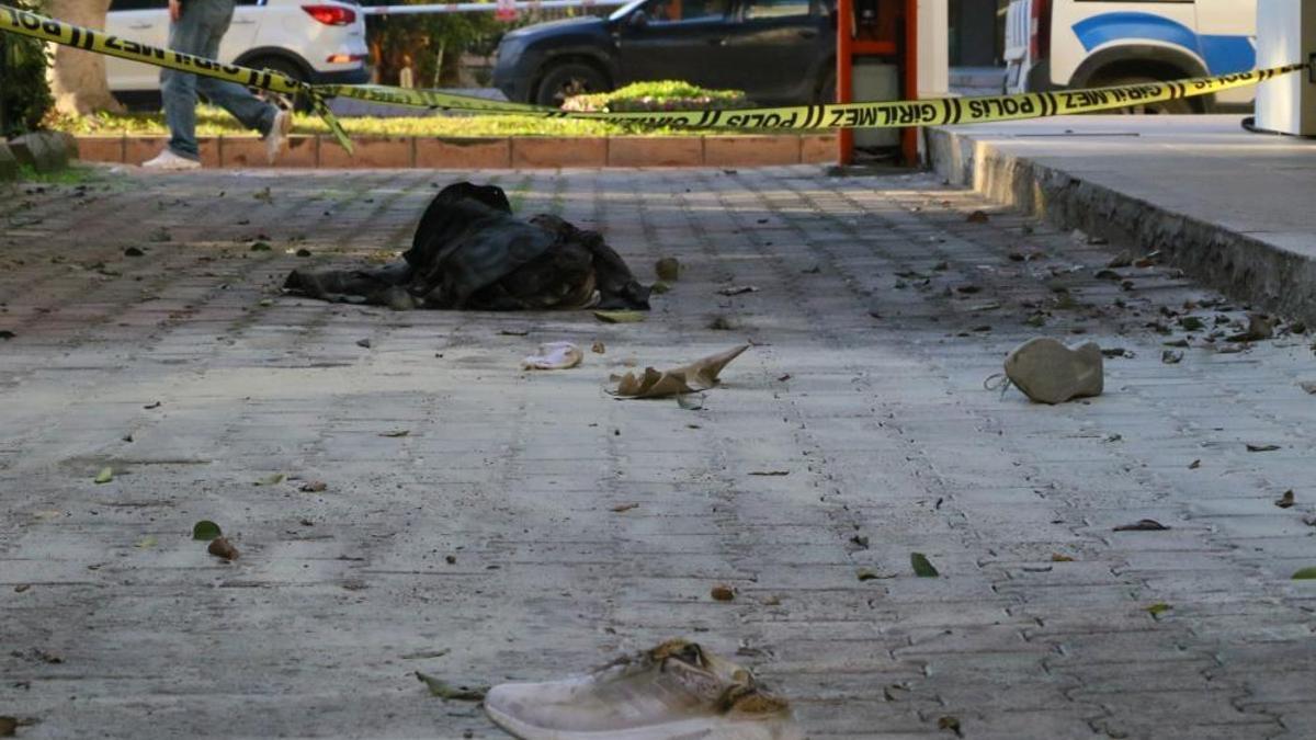 Antalya'da eski eş faciası! 20 önce boşandığı kadını ateşe verdi!