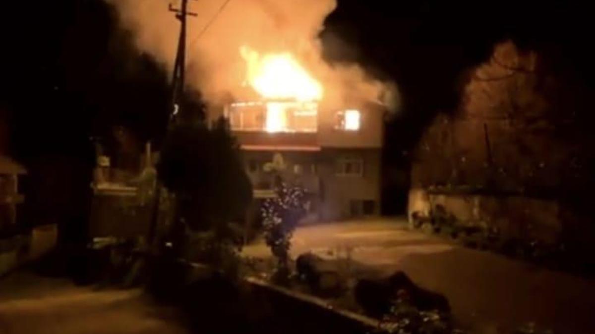 Baca yangınında evin 2'nci katılı kül oldu