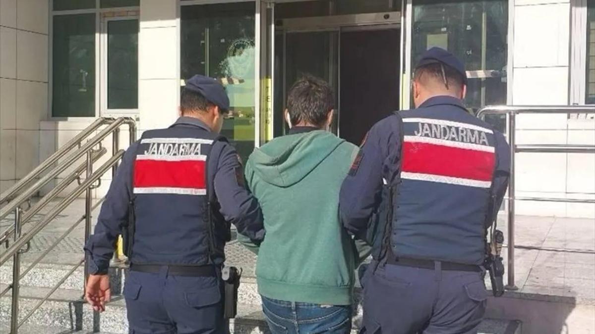 Adana'da 19 yıl 6 ay kesinleşmiş hapis cezası bulunan firari hükümlü yakalandı