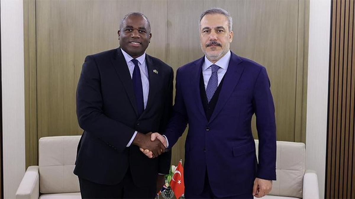 Dışişleri Bakanı Hakan Fidan  İngiliz mevkidaşı Lammy ile görüştü