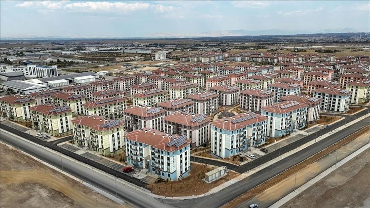 'Malatya'da deprem konutları yıl sonunda hak sahiplerine teslim edilecek'