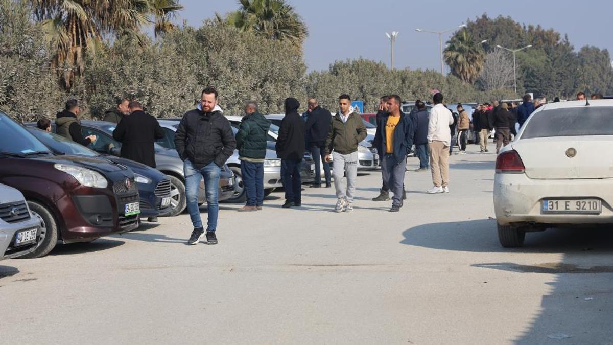 Dönüş hazırlığındaki Suriyeliler araçlarını ucuza satıyor! Düşen fiyatlar piyasayı hareketlendirdi