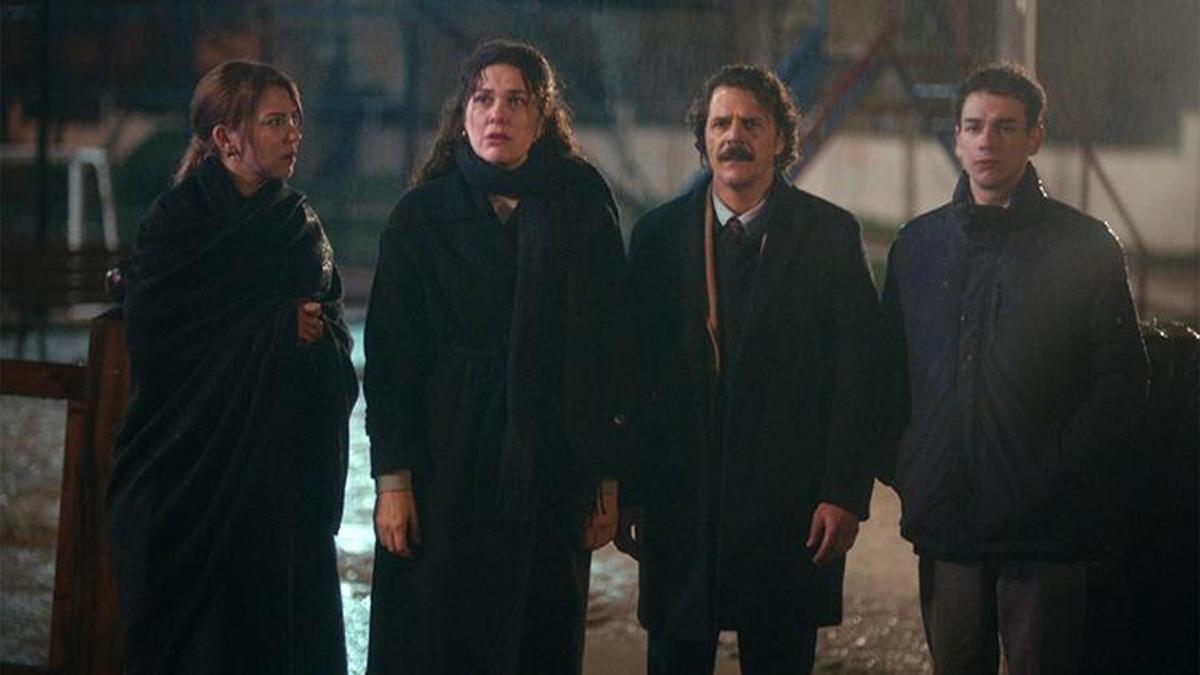 Annem Ankara'da heyecan dorukta! Ekmek teknesini kim yaktı?