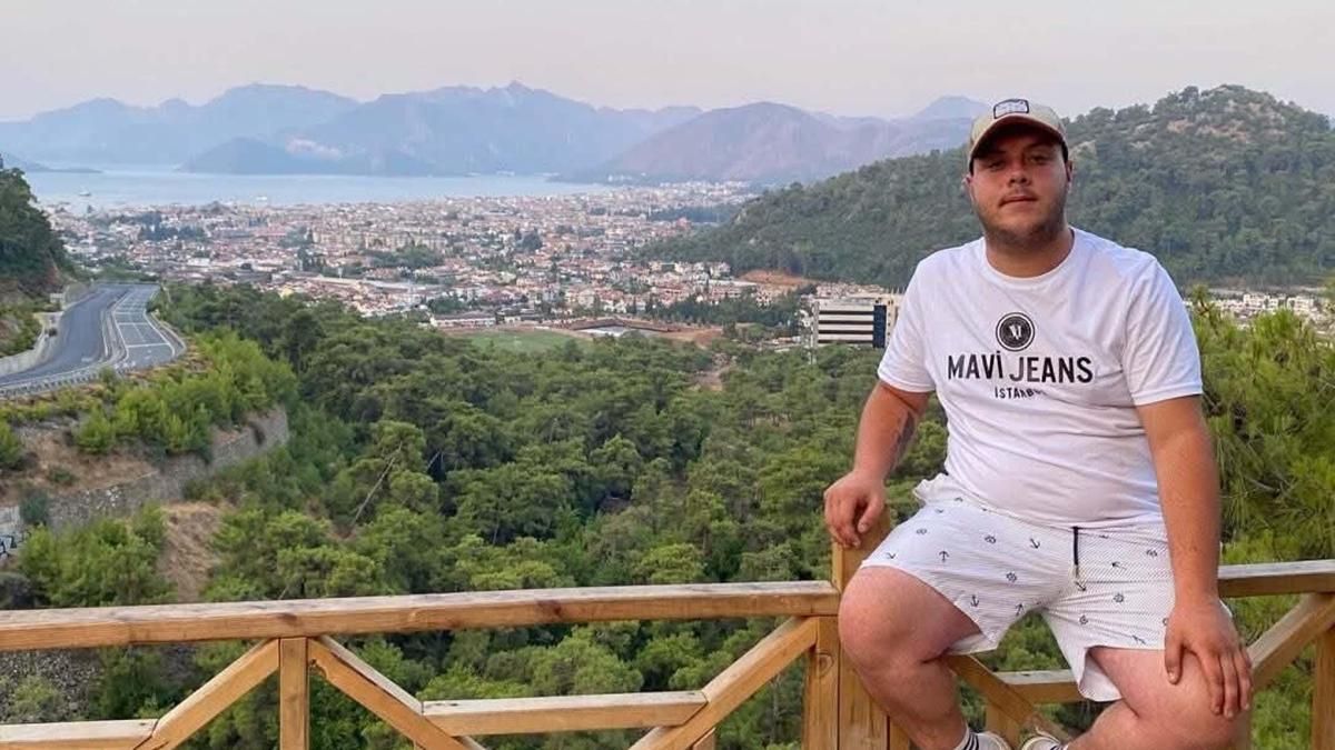 İzmir'de doğum günü kutlaması dönüşü kaza; 2 ölü, 1 yaralı