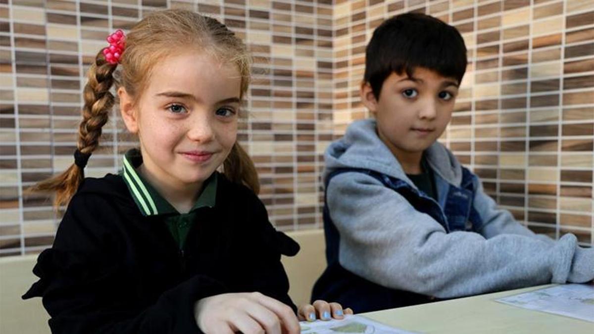 Adanalı miniklerin karne sevinci! Tatil başladı