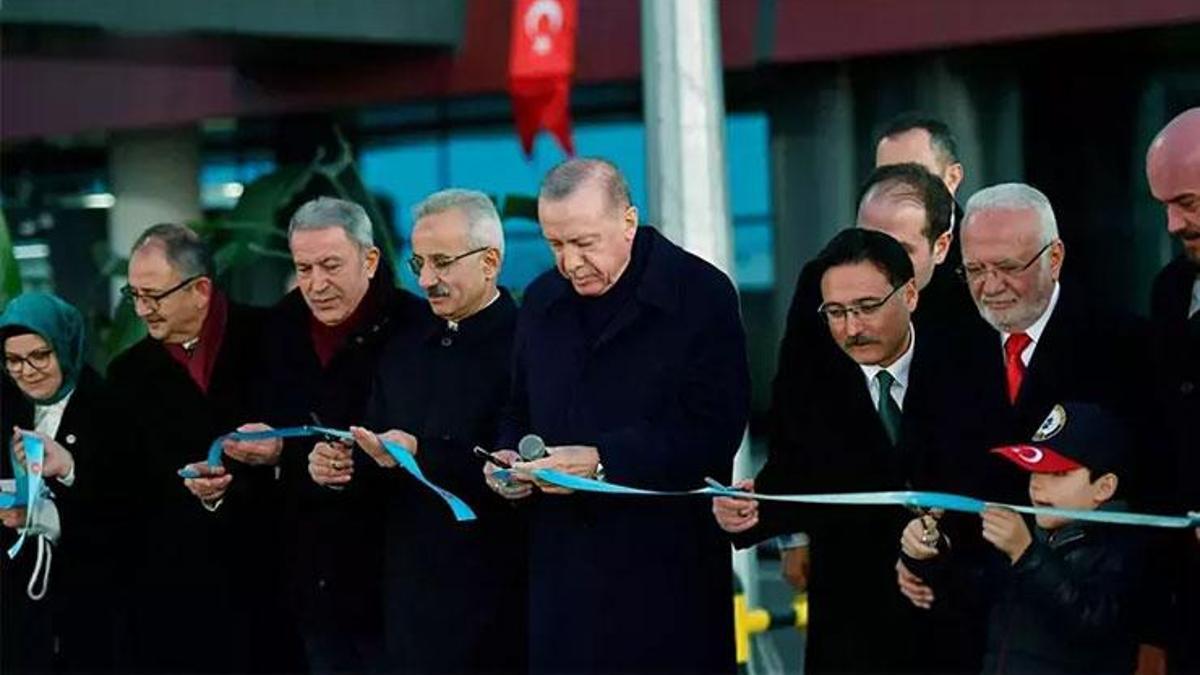 Cumhurbaşkanı Erdoğan, Kayseri Havalimanı Yeni Terminal Binası'nın açılışını yaptı