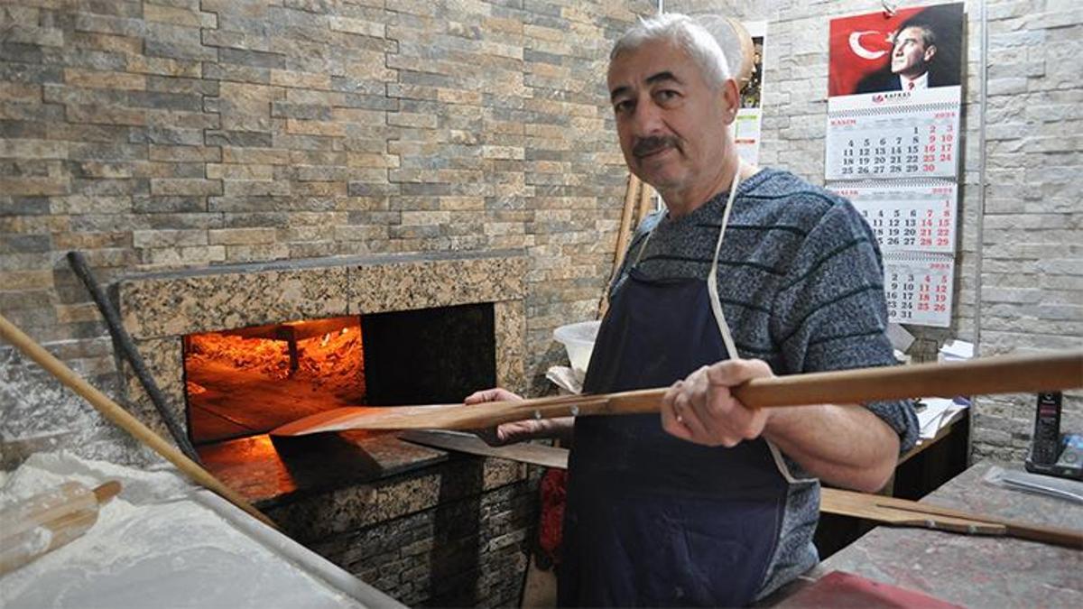 400 derecede zorlu mesai! 'Yazın fırının karşısında hiç bizim hatırımızı soran olmuyor'