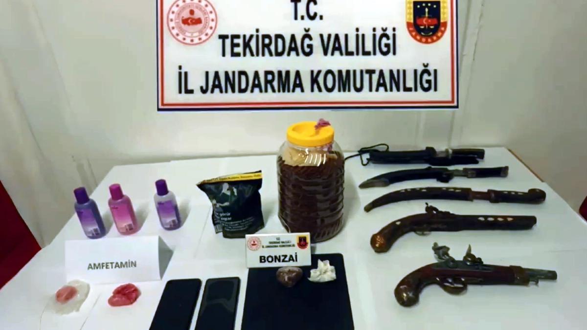 Şarköy’de uyuşturucu operasyonunda 3 gözaltı