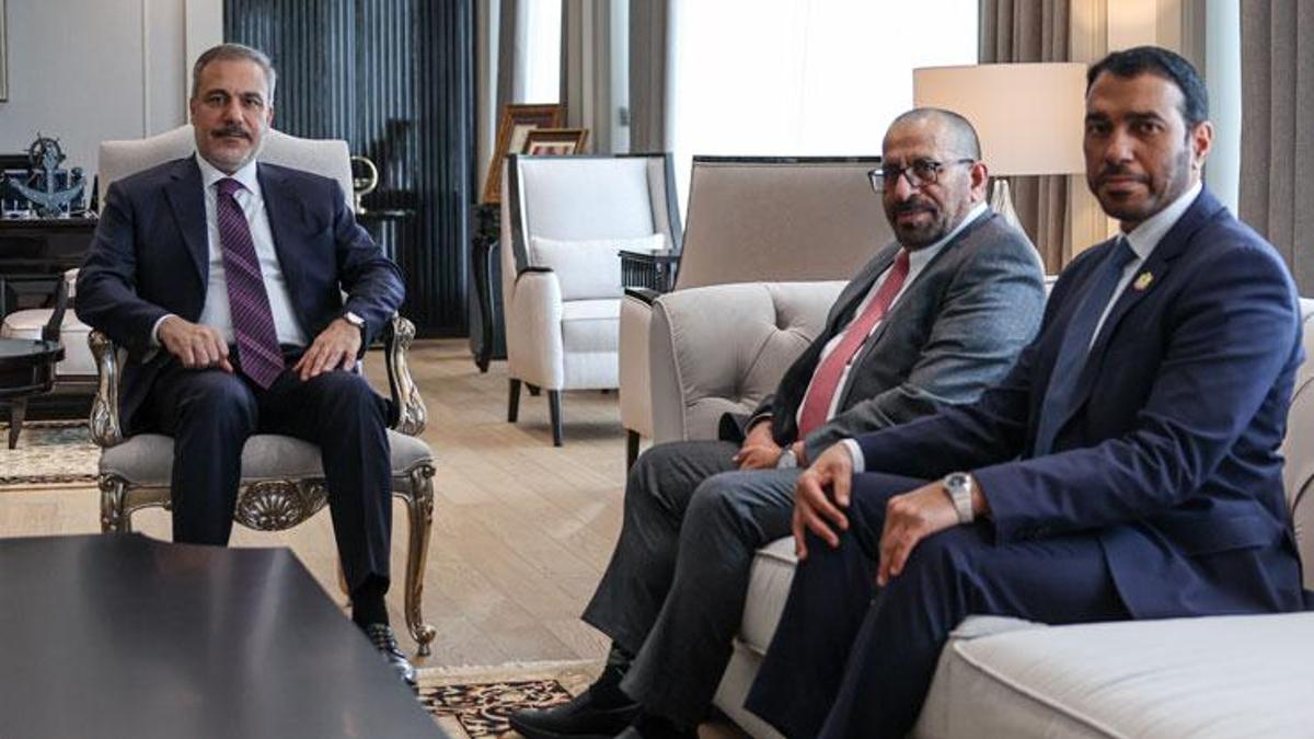 Dışişleri Bakanı Fidan, BAE Dışişleri Bakanlığı Devlet Bakanı Merar ile bir araya geldi