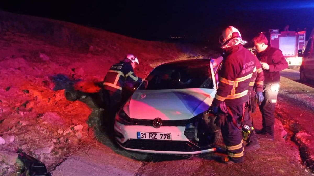Batman'da hafif ticari araç ile otomobil çarpıştı: 4 yaralı