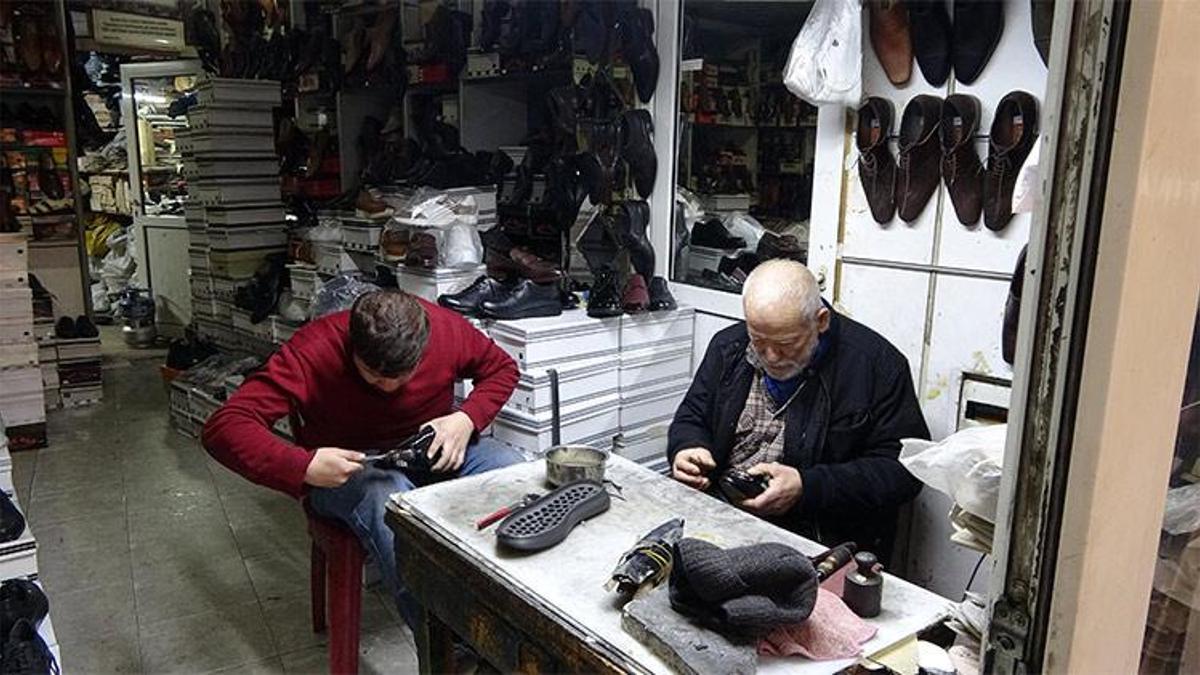 Kahramanmaraşlı kundura ustası: Babamın mirasını yaşatıyorum