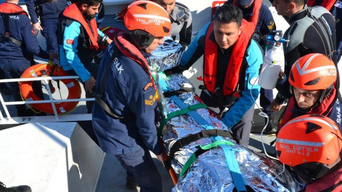 İskenderun'da denizden hasta tahliyesi tatbikatı