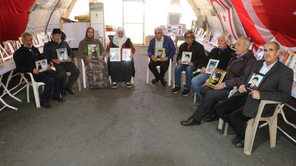 Evlatlarına kavuşan Diyarbakır Anneler, nöbete devam ediyor