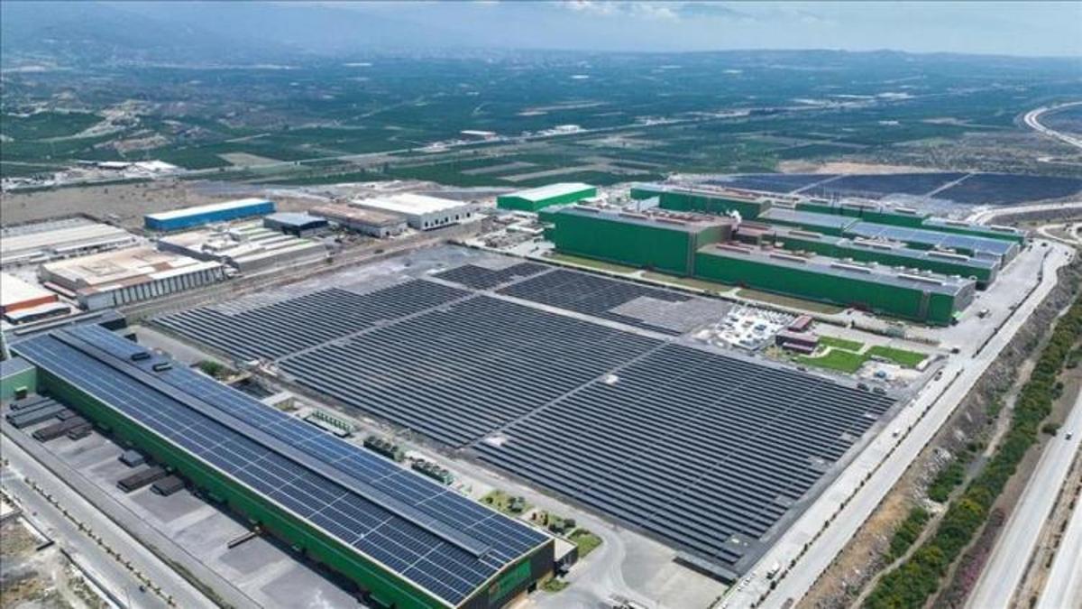 Tosyalı, 1,2 gigavat kapasiteli öz tüketim GES projesi için GE Vernova ve İnogen ile sözleşme imzaladı