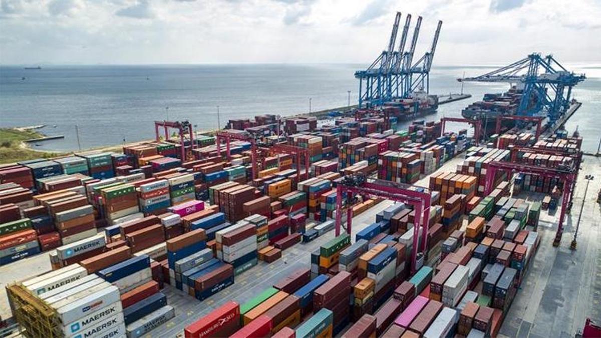 Dış ticaret açığı 2024'te geriledi