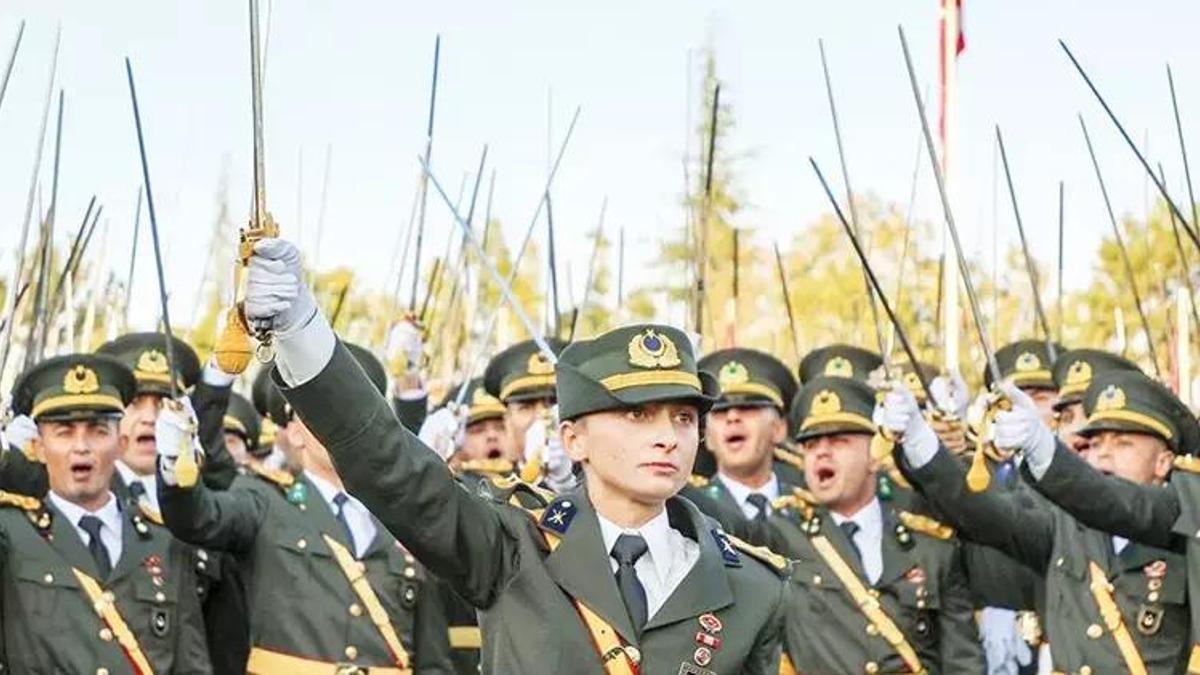 Kılıçlı yemin töreniyle ilgili kararı MSB açıkladı, 5 teğmen TSK'dan ihraç edildi