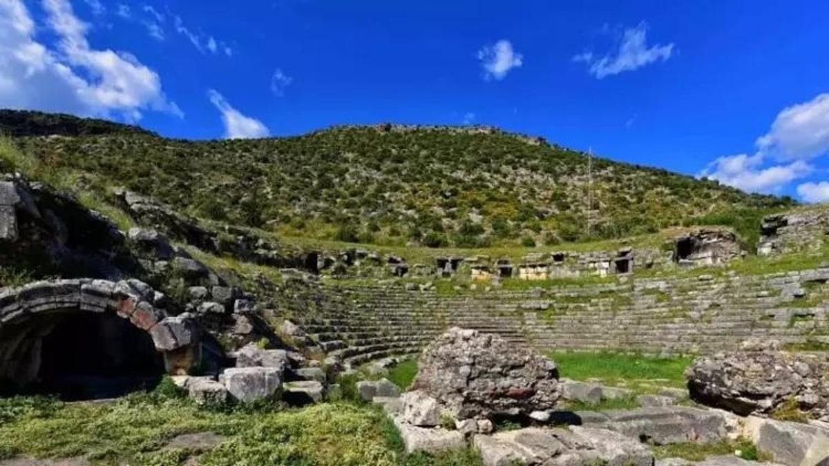 Limyra Antik Kenti'ndeki çalışmalar genişleyecek! Antalya'da tarım arazisi kamulaştırma kararı Resmi Gazete'de yayınlandı